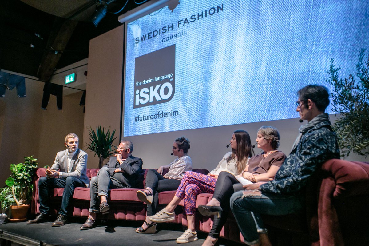 ISKODENIM's tweet photo. Great dive into a panel discussion on how to relate customers to sustainable garments. https://t.co/D7EVoX1zxr #futureofdenim #deniminside https://t.co/JW3tm1q7XT