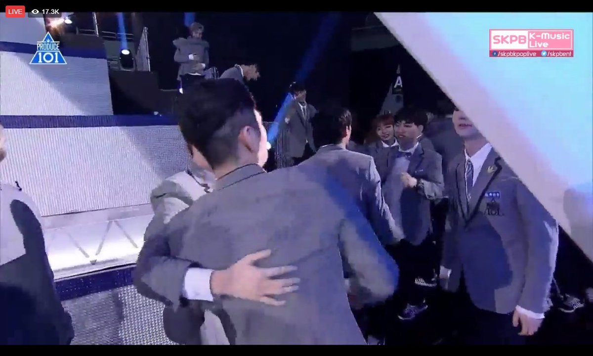 _nuestpd101's tweet photo. Minhyun crying like a baby when he see his best friends
#뉴이스트 #프로듀스101 #김종현 #강동호 #황민현 #최민기 https://t.co/7BdOF500ZX