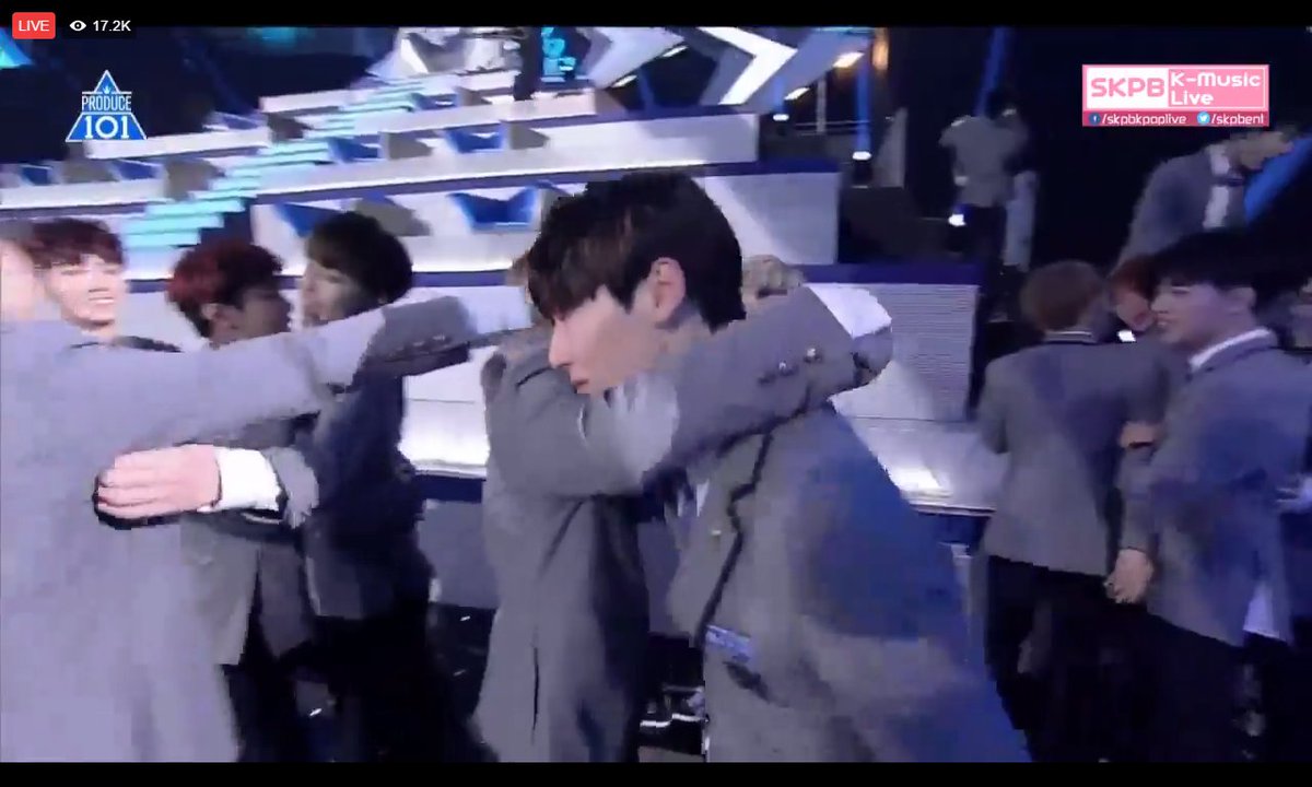 _nuestpd101's tweet photo. Minhyun crying like a baby when he see his best friends
#뉴이스트 #프로듀스101 #김종현 #강동호 #황민현 #최민기 https://t.co/7BdOF500ZX