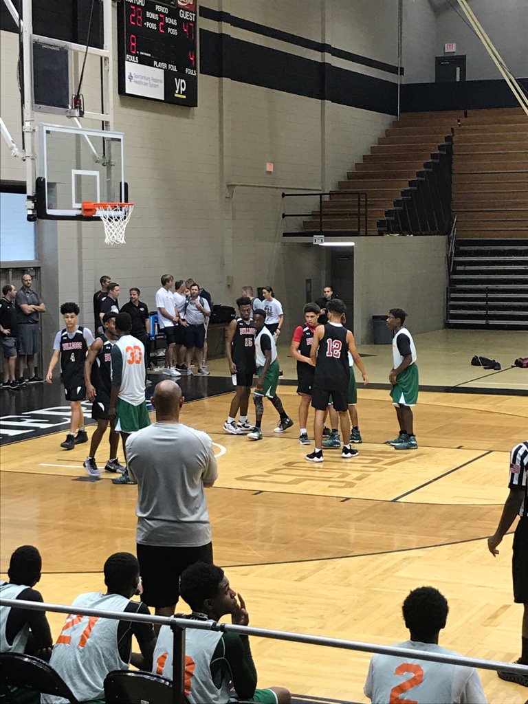 JayGuest3's tweet photo. @bulldoghoops1 in action at @WoffordMBB team camp. #WorkPutIn https://t.co/iiTmrQD7gG