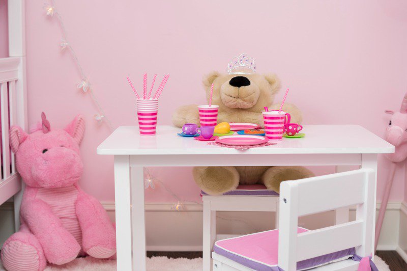 maxtrixkids's tweet photo. Looking for a kid's table &amp; chairs set? Hint: think solid wood, space saving design, versatility and a little cute factor from #Maxtrix! :) https://t.co/llw9L3xy2N