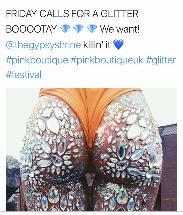 LorenAshcroft's tweet photo. Omg behave, this is not a thing... Imagine stoating about your holidays with this monstrosity on your arse! https://t.co/s3BsFjwlOB