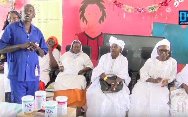 dakaractu's tweet photo. Les Femmes de l'AFP au chevet des enfants internés à l’hôpital Albert... | #Sénégal #Kebetu https://t.co/Kstb10ZF87 https://t.co/sjdCHgcMkg
