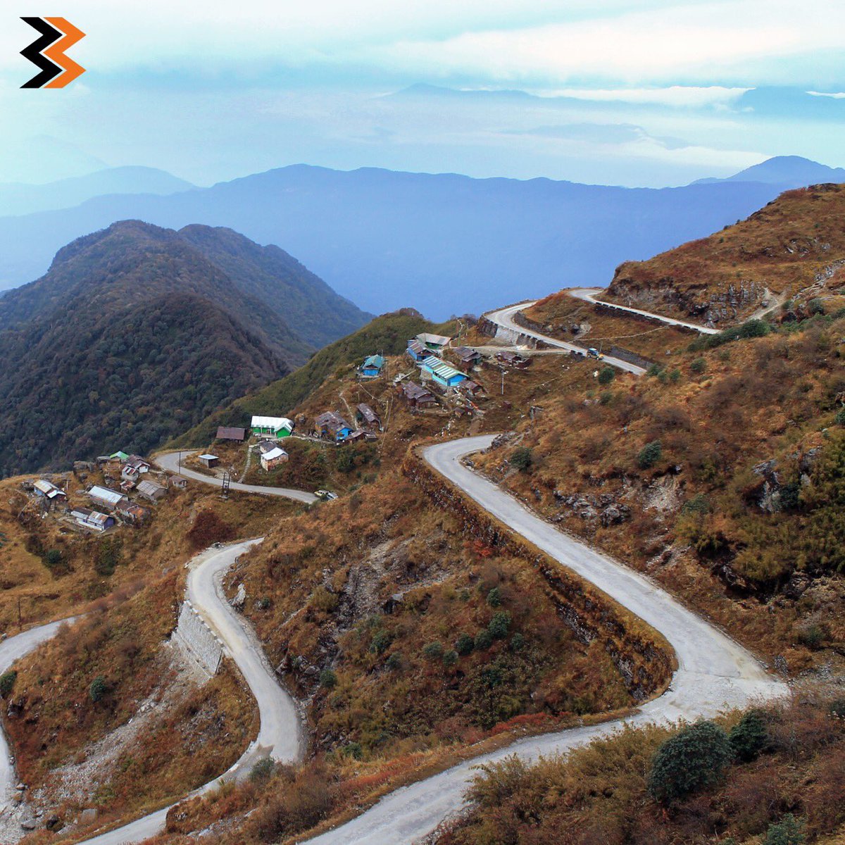 BBLineSikkim's tweet photo. Tour the best of biking roads with us! For more info 📧@ info@bbline.co.in
#Zuluk #DiscoverSikkim #BBLine #MotorcycleTours #TheSilkRoute https://t.co/arErAglo52