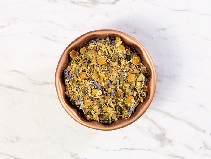 شاي CHAMOMILE DREAM ، كثير فوائد ل #شاي_البابونج الناس تجهلها ، بصراحه في مره جربتوه ؟