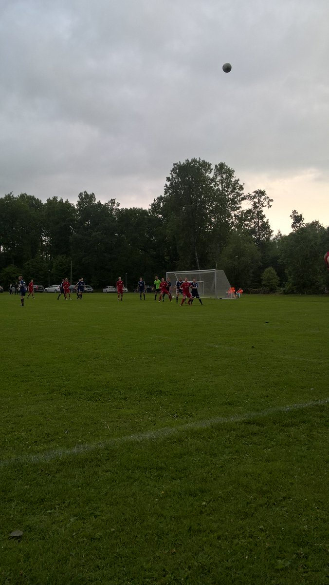 En fredagkväll utan mygg och knottdjävlar vid sidan av en fotbollsplan är trist #lokalfotboll #derby <a href="/Ingelstadik/">Ingelstad IK</a> vs <a href="/nobbelebk/">nobbelebk</a>