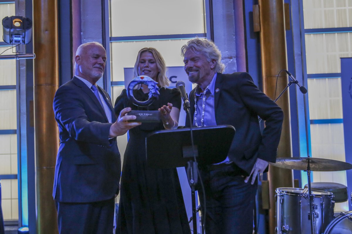 Here's <a href="/Alex_Richards/">Alex Richards</a> &amp; I sharing my wave sculpture <a href="/UN/">United Nations</a>.  Bid for the full wave <a href="/paddle8/">P8</a> by June 23 @weareproject0 paddle8.com/work/sir-richa…