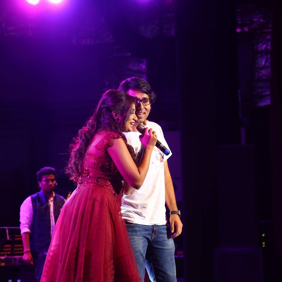 Shreyanjeet_SN's tweet photo. **The Toughest Category**
#BestMeet
@ShreyaComa @Susmita_SG @Shamma_Khan @shellyrishi @Shubhammarhatta.
#SGFamilyAwards https://t.co/JXZS8Am6QA