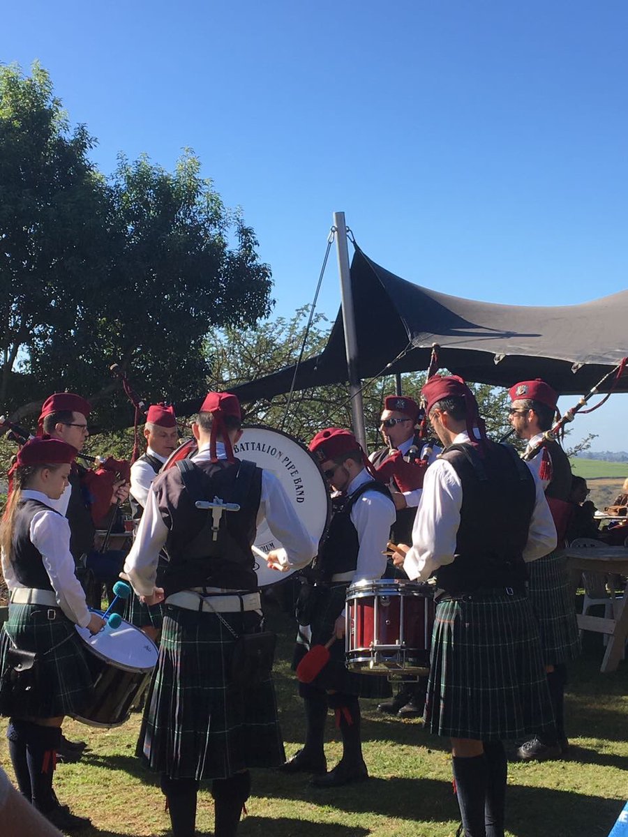 1MedPipeBandDbn's tweet photo. #1MedPipeBand had a gr8 day at #craftfest @ShongweniMarket , thx for the invite to perform &amp; of course the awesome beer tastings 👍 https://t.co/elGYocnWKK