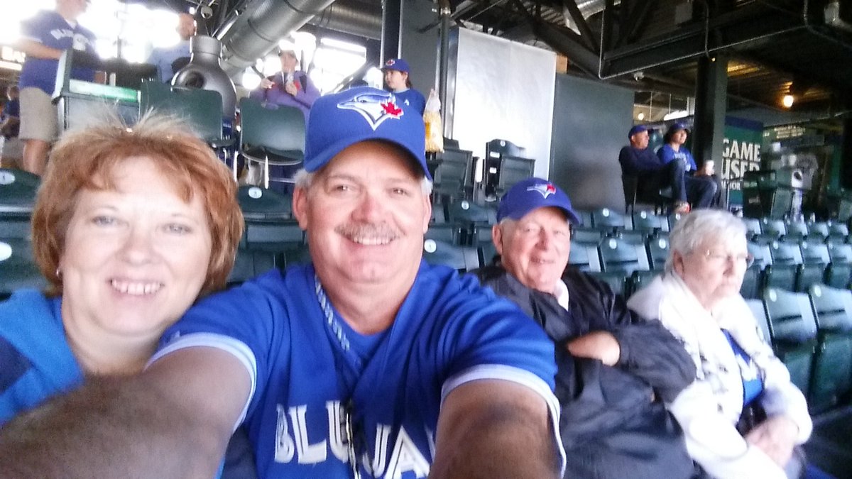 DWallaker's tweet photo. @BlueJays @Schneiders  https://t.co/tRULb7NoI2