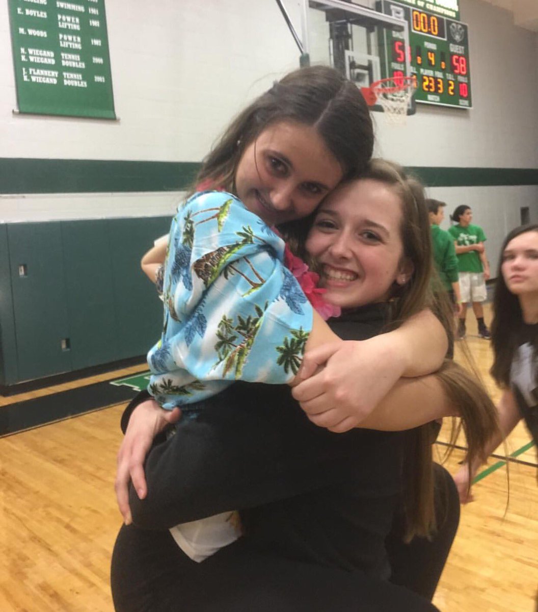 Alliekopeck's tweet photo. happy birthday to the girl I can laugh until I'm in tears w, hope you have an amazing day my love 💓 @jessica_rose20 https://t.co/kMdoq8MuZA
