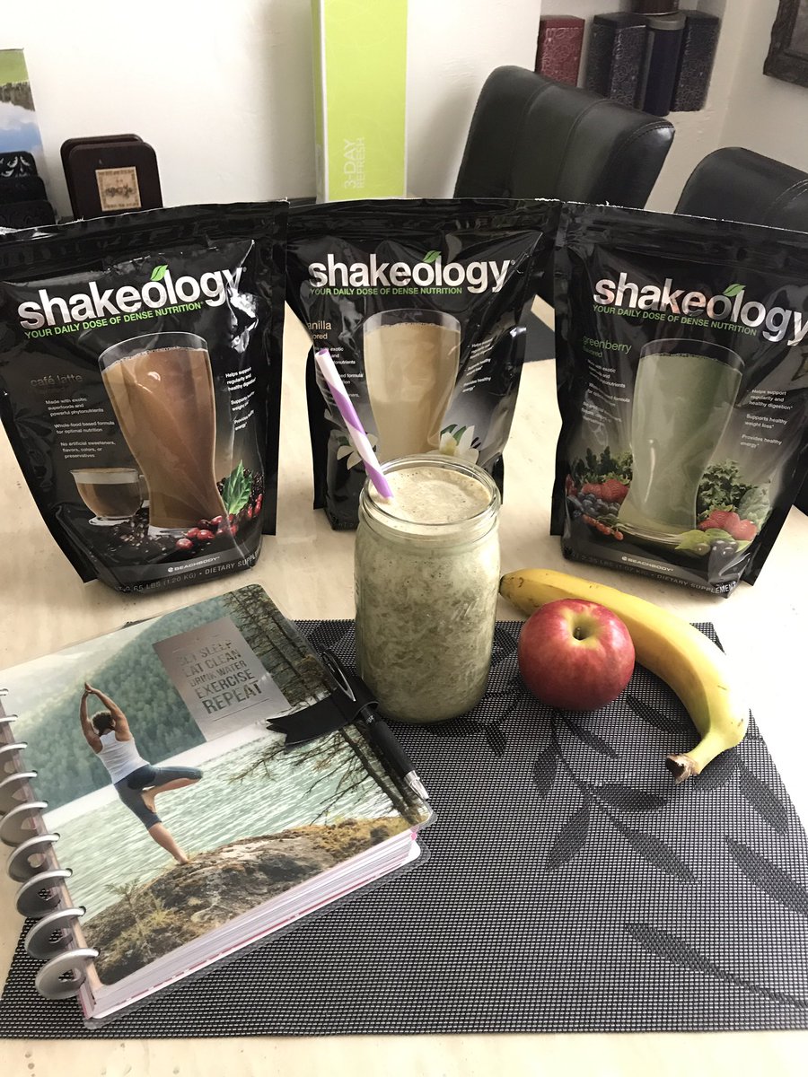 fitnhealthier's tweet photo. The best part after working out is picking out a flavor of #Shakology, I Love them all so today I went with #Greenberry https://t.co/wzayrUkpwj