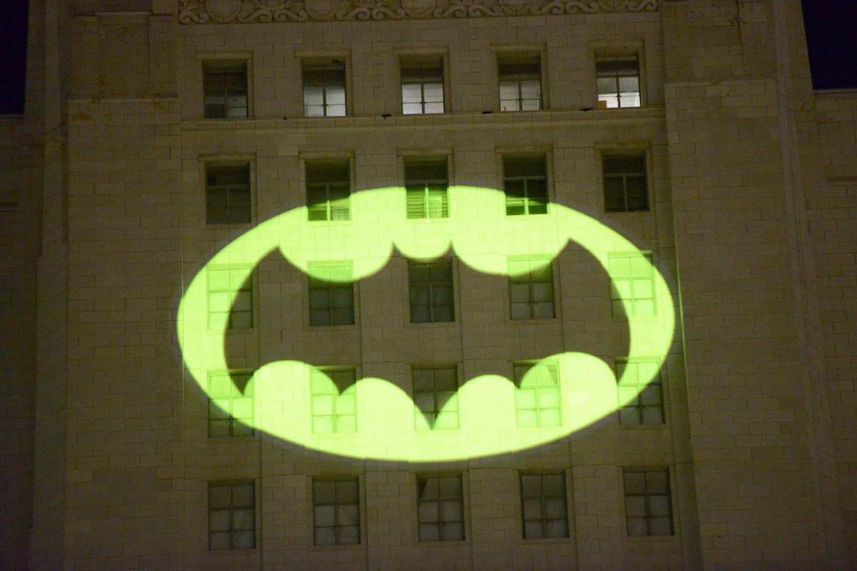 Holy Tribute, Batman! Watch the Bat-Signal Go Up Over Los Angeles In Honor of Adam West entrepreneur.com/video/295942