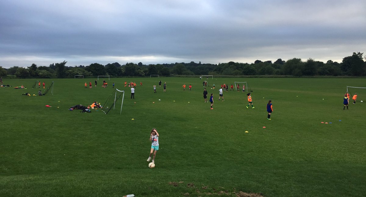 WagjfcFootball's tweet photo. Massive turn out at training tonight; 3️⃣ new players. #wecanplay https://t.co/OznGp0V6U6