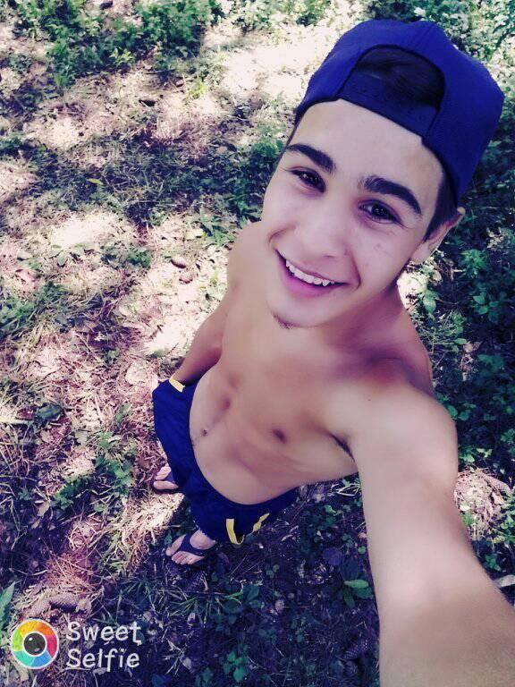Fer (@fernand27360258) on Twitter photo 