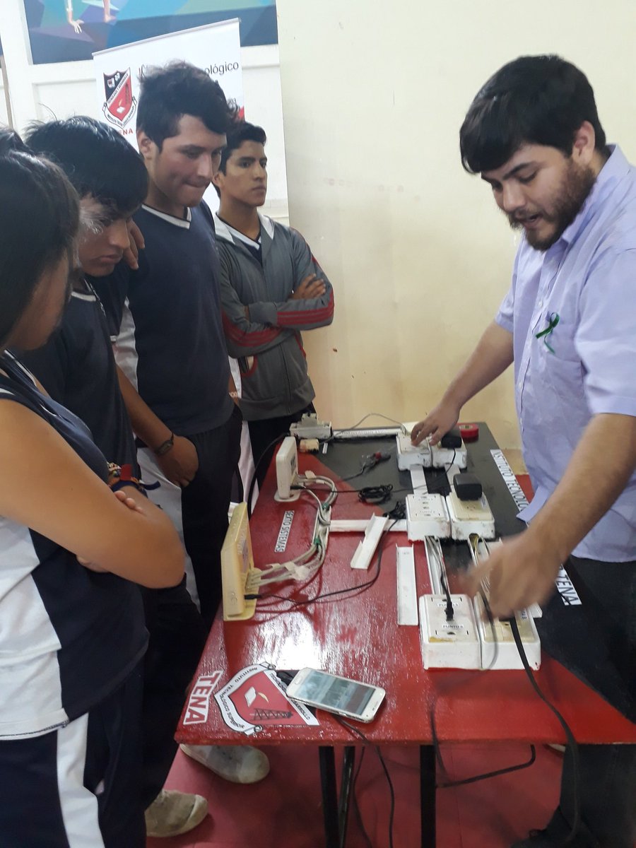 isttenaoficial's tweet photo. Estudiantes de las diferentes carreras Técnicas y Tecnológicas  del #ITSTENA realizaron varias demostraciones durante #FeriaOfertaAcadémica https://t.co/y4jPZyTjib