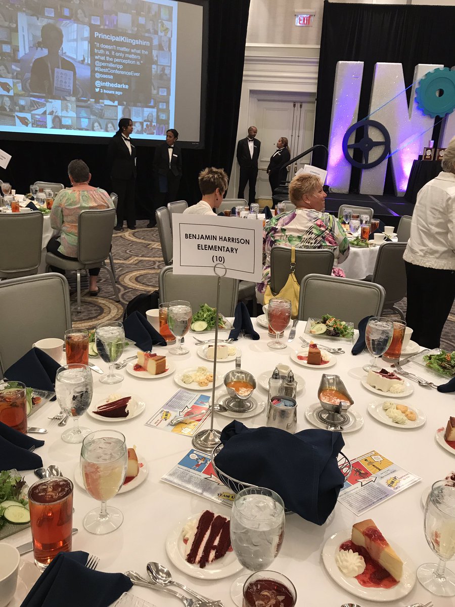 MrsAdams2ndGr's tweet photo. 2017 Hall of fame recognition lunch! I'm so proud to work at BHE. #greatthingshappenhere #bhepride #allforthekids https://t.co/D4Ma72wObZ