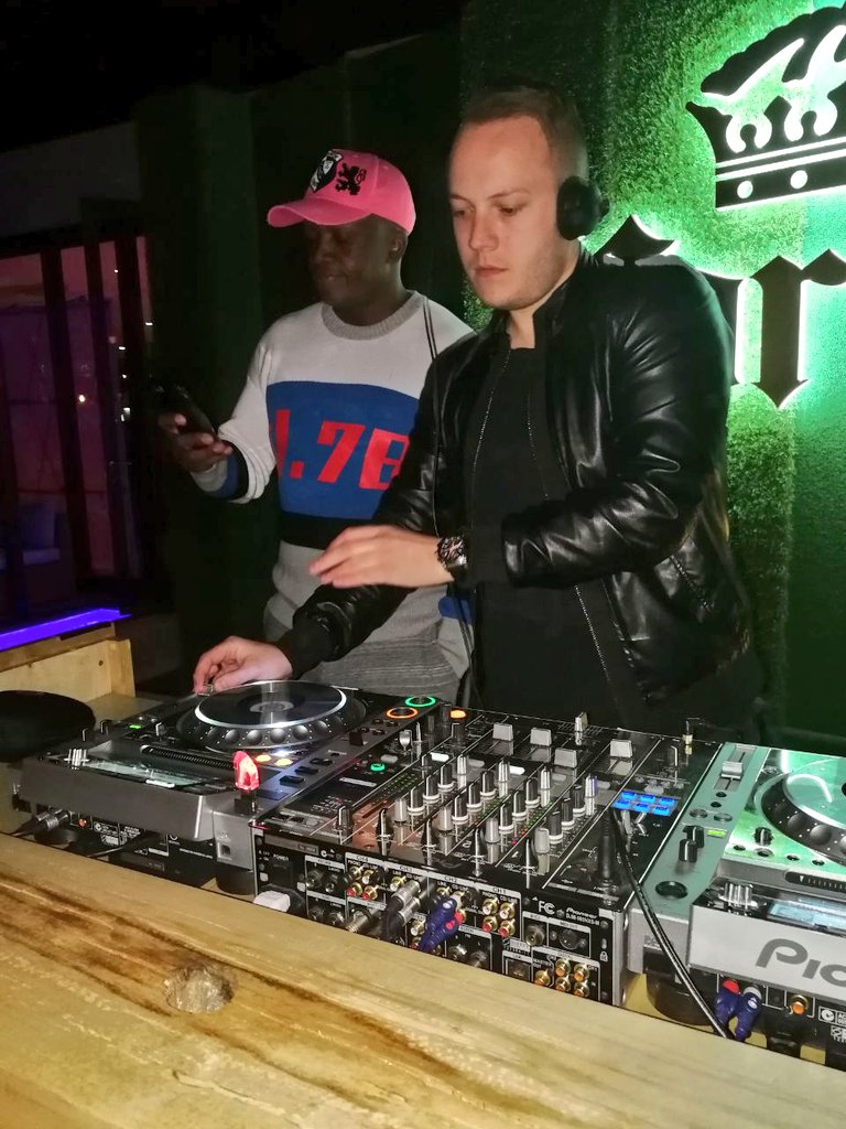 TheTouchdown326's tweet photo. Taking over the decks, ladies & gentlemen @kyleworde πππ ISSA Turnup at the #TouchHDLaunchParty Woza nabangani bakhoπππ https://t.co/428QauPPXg