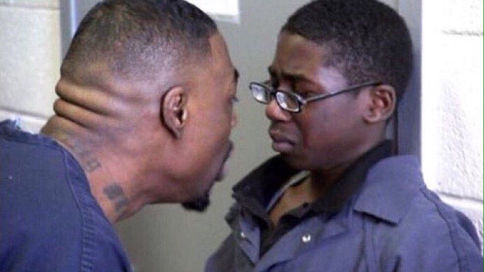 skatethecheff's tweet photo. When lil disrespectful ass kids start talking crazy.                       Me :  stfu before I fuck ya mom just so I can whoop yo ass https://t.co/tkAMcZSvqb