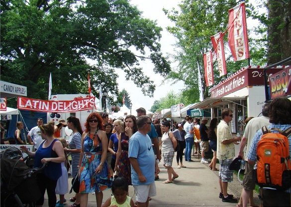 LDNMusicOffice's tweet photo. This year SunFest is going to be HUGE! Who's excited?! https://t.co/mb9wxA9N03 @tourism_london @TD_Canada @CanadaSunfest @LDNENT #LDNOnt https://t.co/GSVRby3nfI