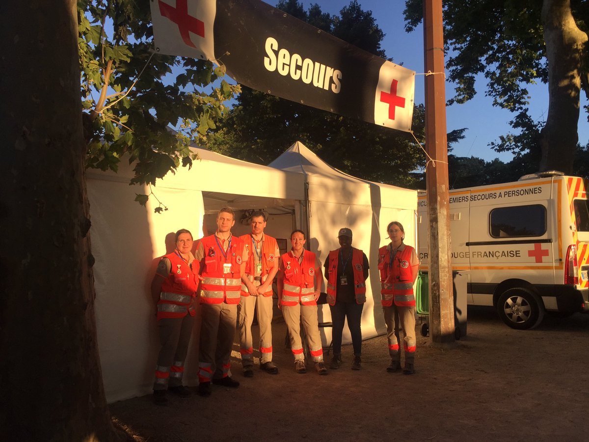 Aurel1610's tweet photo. @CroixRouge @CroixRougeTlse #festivalrioloco Un des 3 postes de secours qui assure le festival Rio loco à Toulouse https://t.co/G2i2qTmsBh