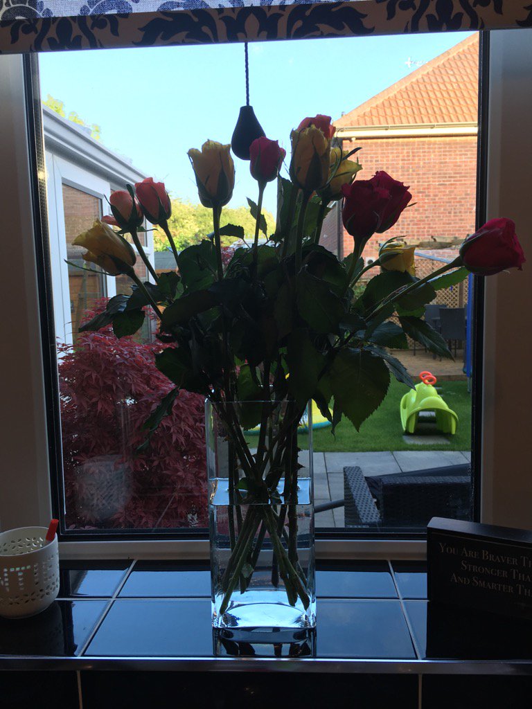 Donnalambkebab's tweet photo. See @katrinarose71 all they needed was a good drink just like us!Thanks  for pressies, will miss you #snaughling 😆😆 https://t.co/1Kfew1x8ZP