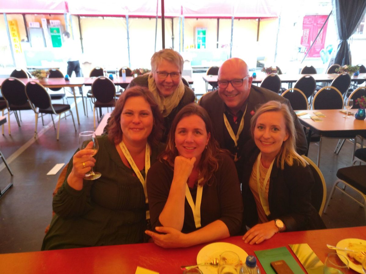 Genoten van een fantastisch <a href="/hanzecongres/">Hanzecongres</a> met dit topteam! <a href="/michaelbres/">MICHAΞL</a> @Kompluprojecten #hanze2017
