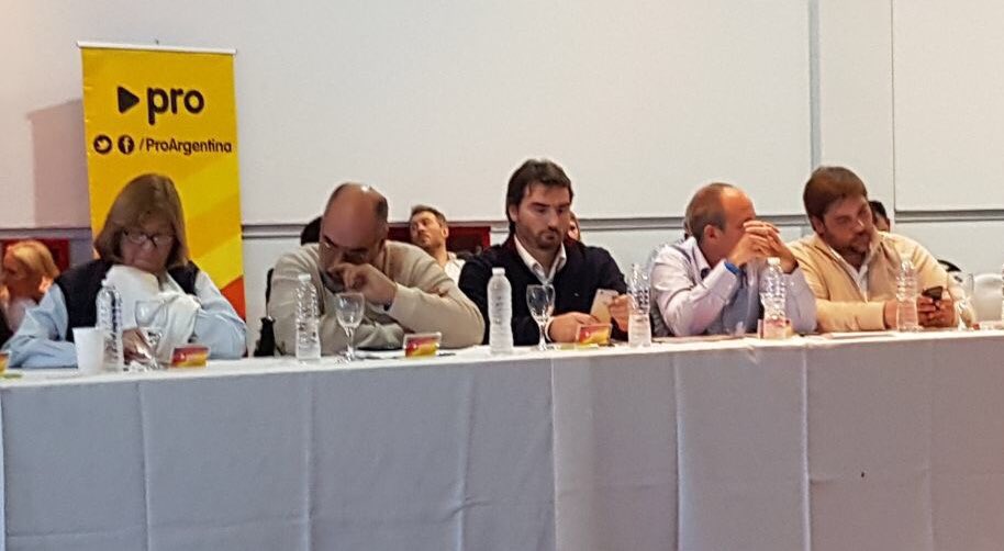 MarceloDCano's tweet photo. Junto a @SchiavoniH y @franquintana en el #ConsejoNacionalDelPro Hablan ahora @mariuvidal y @horaciorlarreta https://t.co/ebtlMGfBJy