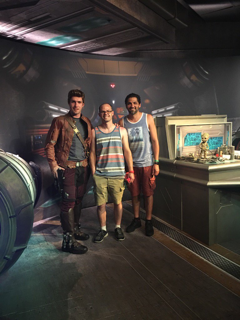 teamcapmarvelfa's tweet photo. Star lord and Groot! #disneyworld #GuardiansoftheGalaxyVol2 #Marvel https://t.co/VdNYqJxNOK
