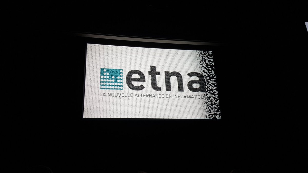 etna_io's tweet photo. "Merci aux acteurs de la réussite de @etna_io : élèves, familles, entreprises,le @groupe_ionis, team pedago &amp; au BLU!"
Samir Rinaz #ETNA2016 https://t.co/ttJ2GVGZ1A