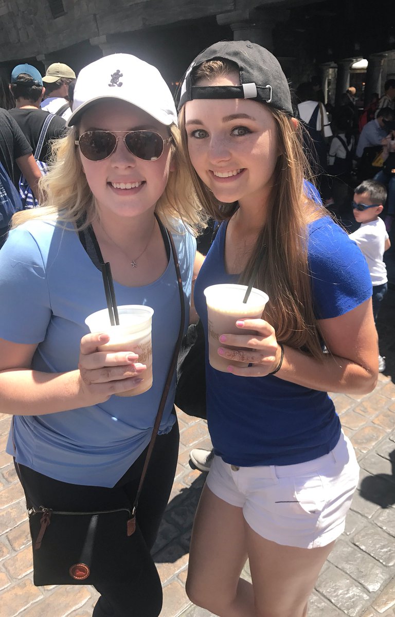 Bre_Eastlick's tweet photo. Last day❤️ #gradtrip2017 @UniStudios https://t.co/DCJFPiihKT
