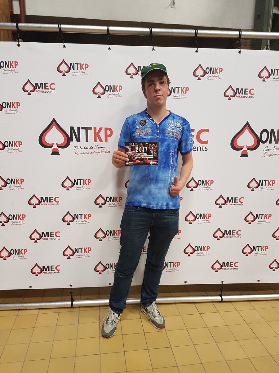 dequickboys's tweet photo. BOEM #ONKP finale gehaald :-)
Woep woep tot 8 jullie vlammen :-)
#poker https://t.co/Ig2pFTfih2
