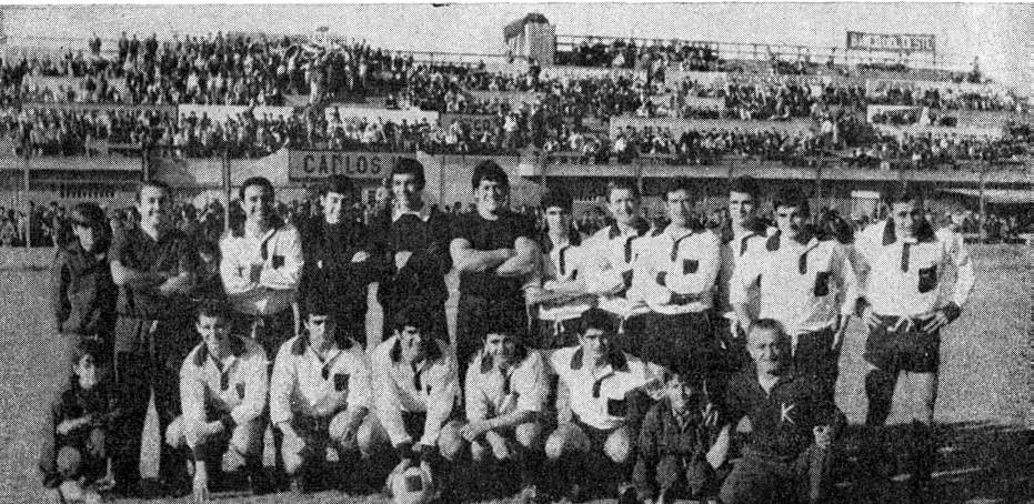 Flandria 5 - Alem 2
1° C 1969. Zona B"Ringo Bonavena posando con el equipo. Su hermano era el DT de Flandria
Estadio Carlos V - 13/04/69