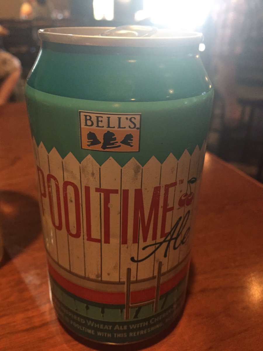 azsungoddess1's tweet photo. Another home run from @BellsBrewery ! #pooltimeale @Beersies @imdrinkingnow #nowdrinking #craftbeer #mibeer 👍🏻🍻🍒 https://t.co/wqphZV9rtW