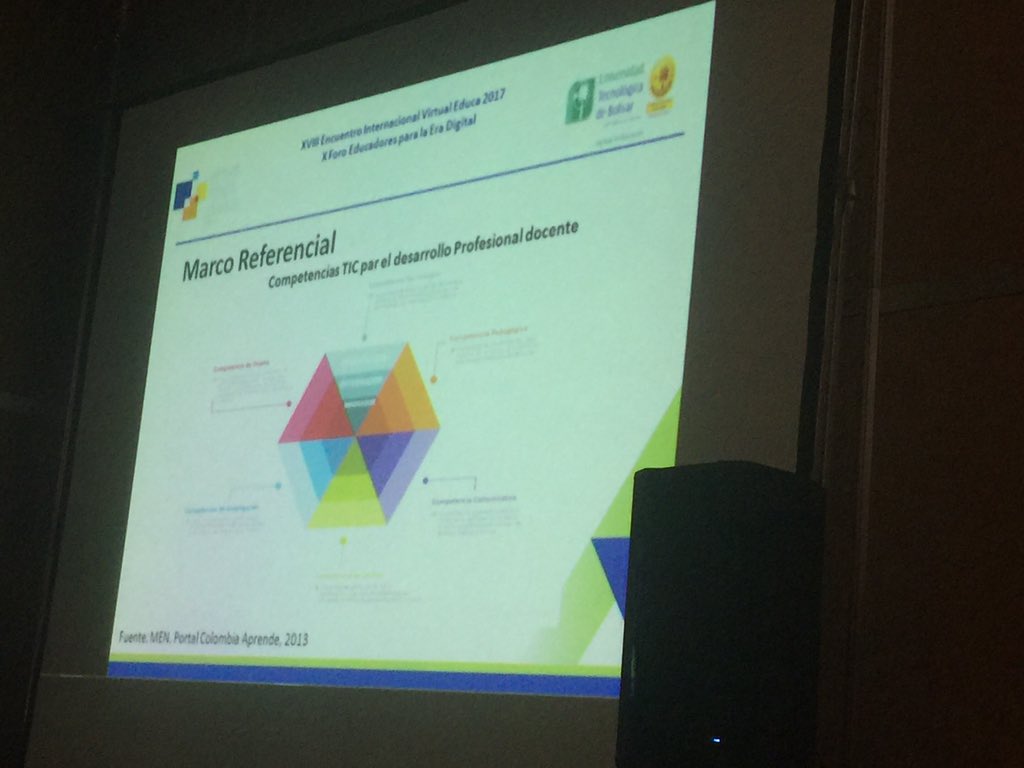 Azucar1972's tweet photo. "Propuesta de formación docente en #DiseñoCurricularInclusivo desde @CIERNorte 2016 por @Azucar1972 @alixpt @Marocadiaz en #VirtualEduca2017 https://t.co/bagfrfMav6