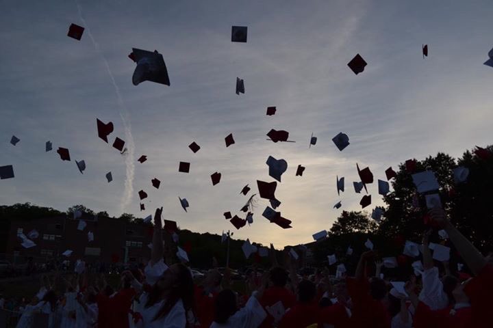 SHS_2017s's tweet photo. Congratulations 2 everyone who graduated! We achieved amazing things together &amp; our time @SHS will not be forgotten https://t.co/GzfAXZLqdW
