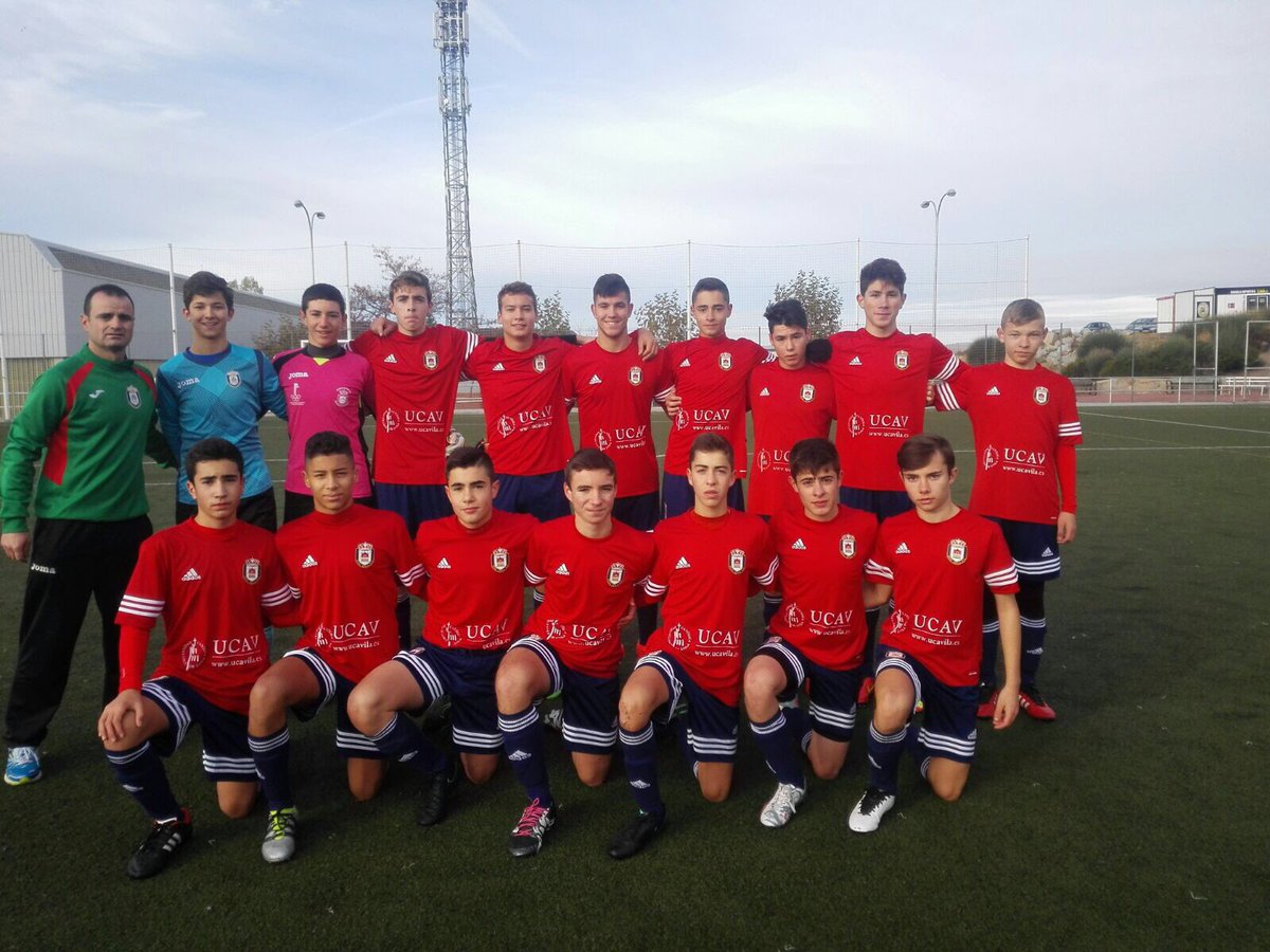 RealAvilaCF's tweet photo. Mañana sábado a las 18h, todos al Seminario a animar a nuestro cadete que se juega el ascenso a Regional! 
#VamosÁvila 
#SomosCantera
🔴🔵⚽️ https://t.co/c8rd2LiCtH