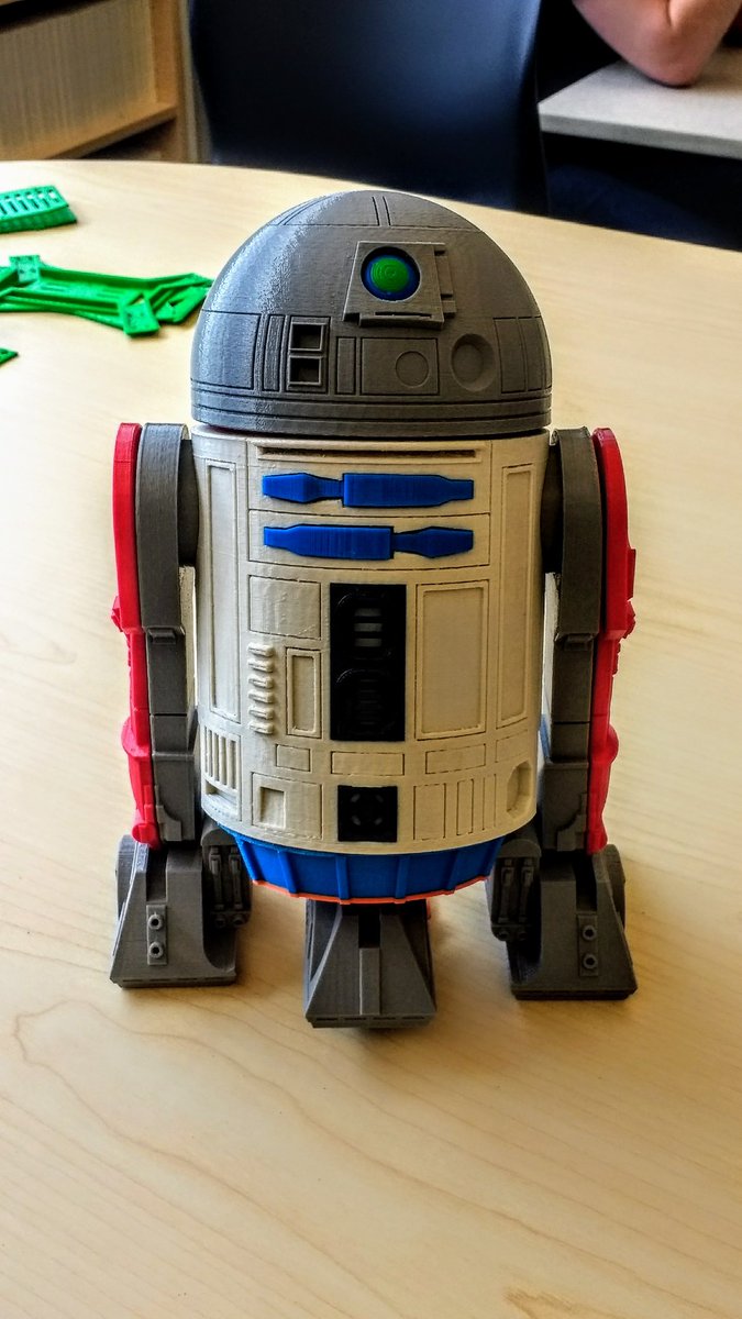 luis meneses (@ldmm) on Twitter photo R2-D2 is finished... and right on schedule! #DHSI2017 R2-D2 is finished... and right on schedule! #DHSI2017