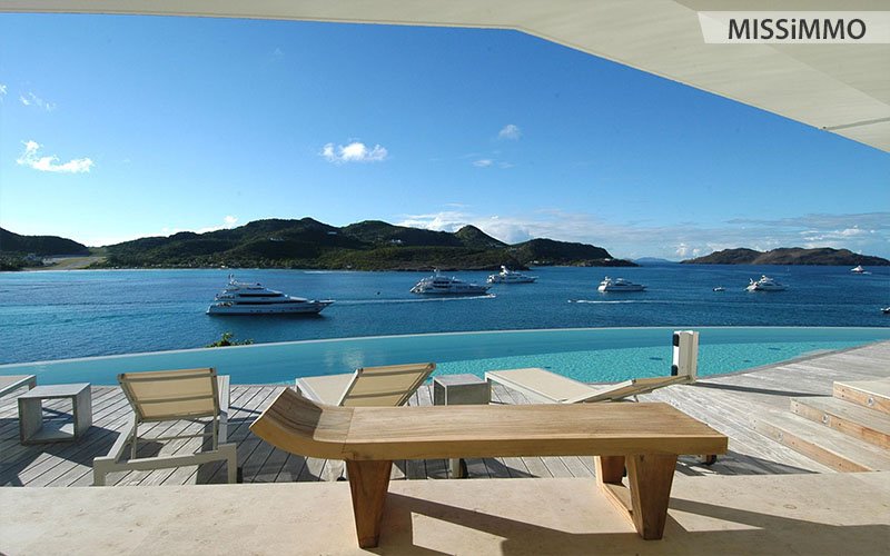 MissimmoSbh's tweet photo. Because your eyes and your soul deserve it ! https://t.co/7YQuubWsVB  🌴🌊🦀#SaintBarth #VacationVibes #VacationRentals #RealEstate #Islandlife https://t.co/SqmzkL8zbn