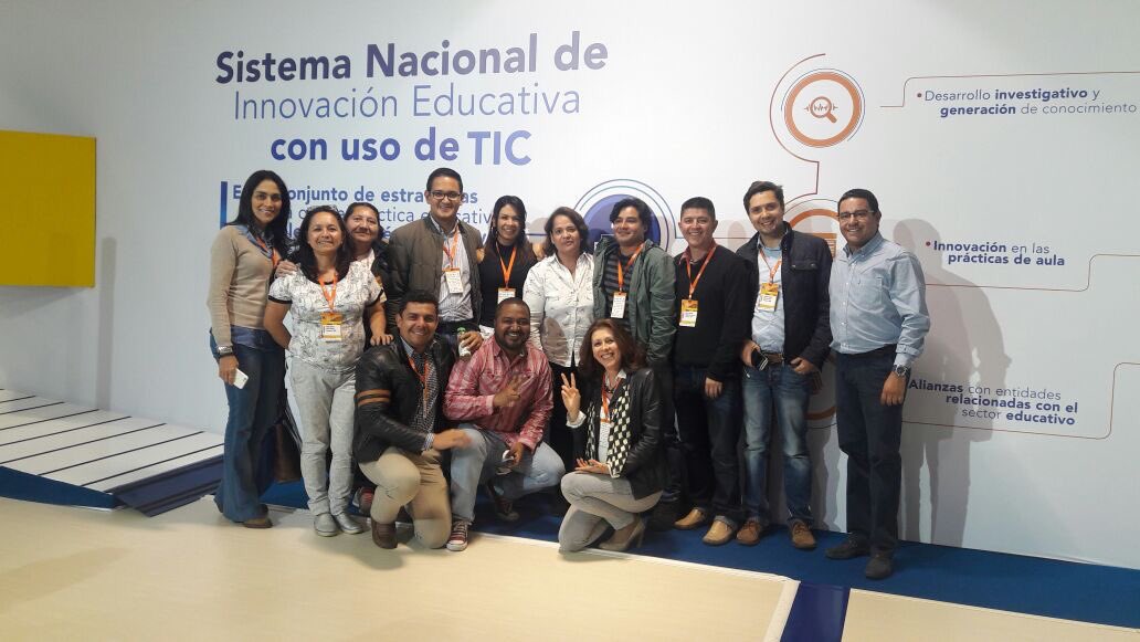 sulgeyg's tweet photo. Muy buen trabajo en equipo!!! Oficina de innovación Educativa @ColombiaAprende #virtualEduca https://t.co/BOQZdWflMO
