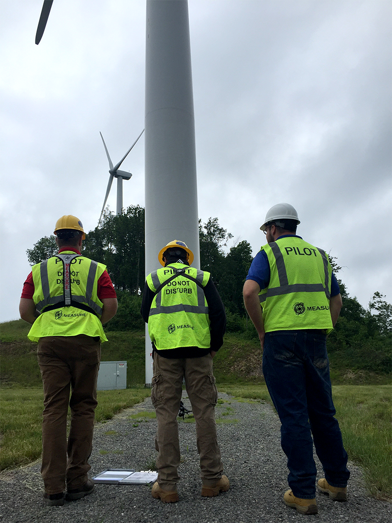 MeasureUAVS's tweet photo. Some snaps of our pilots in the field! #DoNotDisturb   #windops https://t.co/82nEodlNKF