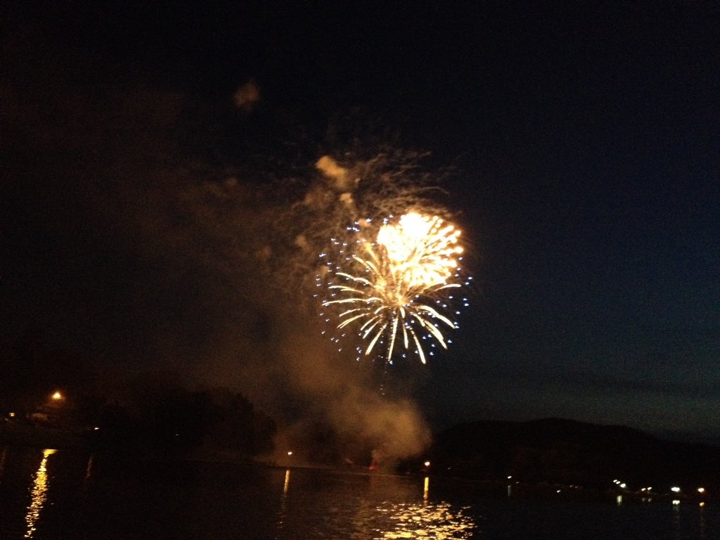 lori_gleason's tweet photo. @smethportfd #Hamlin Lake #smethport fireworks 6/17. Bring your kayak, canoe or whatever. This was our view from the water last yr. @visitPA Be There🚣💥👍🏻 https://t.co/Cw22D6wUML