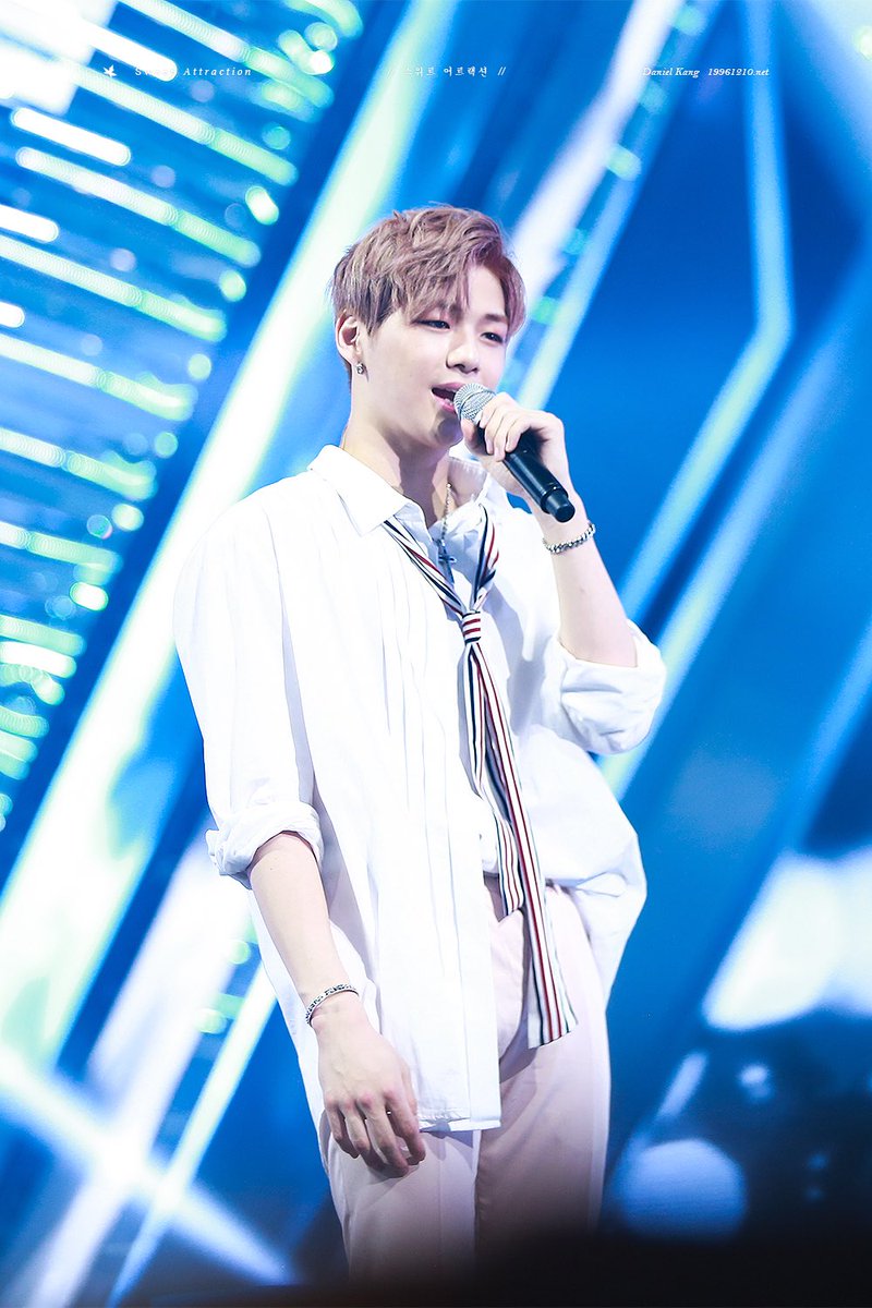 19961210net's tweet photo. 20170616 데뷔평가
다녤왕자님👑
#강다니엘 #WANNAONE https://t.co/KeE0VLbge7