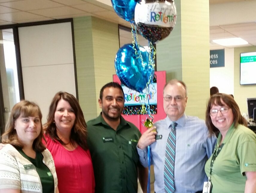 ChantalViens's tweet photo. Congrats Jacques. #lastday #retirement #willmissyou https://t.co/umYiCTDNfa