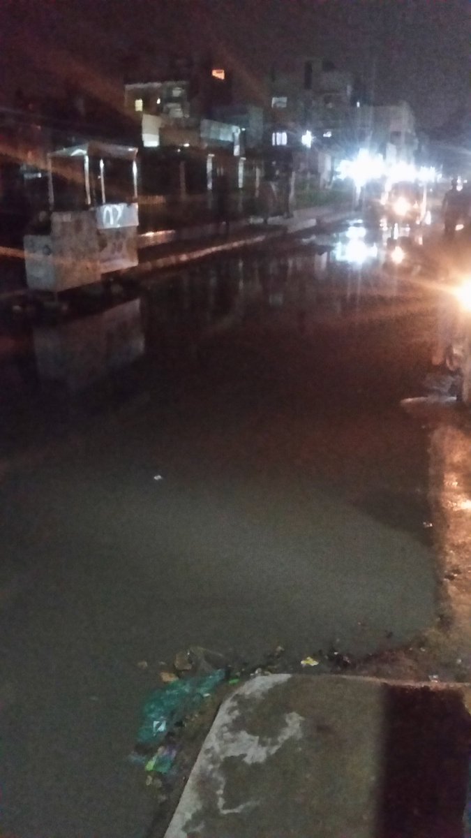mathxlover's tweet photo. Yeh khara pani. Kae sawal khare krta ha. 
@wasimakhtar1955 @FarooqSattarMQM 
@dmckorangioff @nayyar75 @snayyarraza 
#Kalaboard #Malir https://t.co/oszxaENlhz
