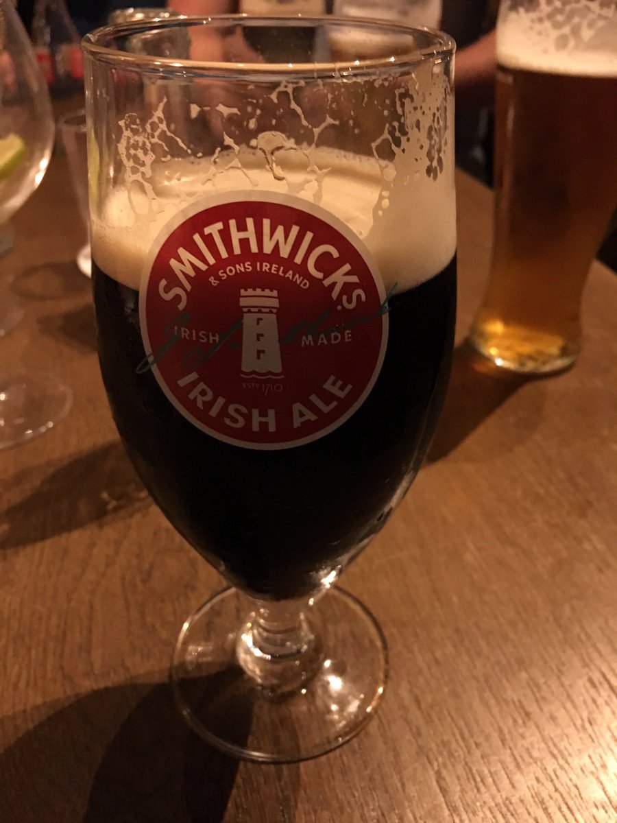 CraigGeoghegan's tweet photo. @DiageoIreland @GuinnessIreland my favourite drink in the world served wrong, bitterly disappointed!!#AnyOtherStout https://t.co/jCGCX573ji
