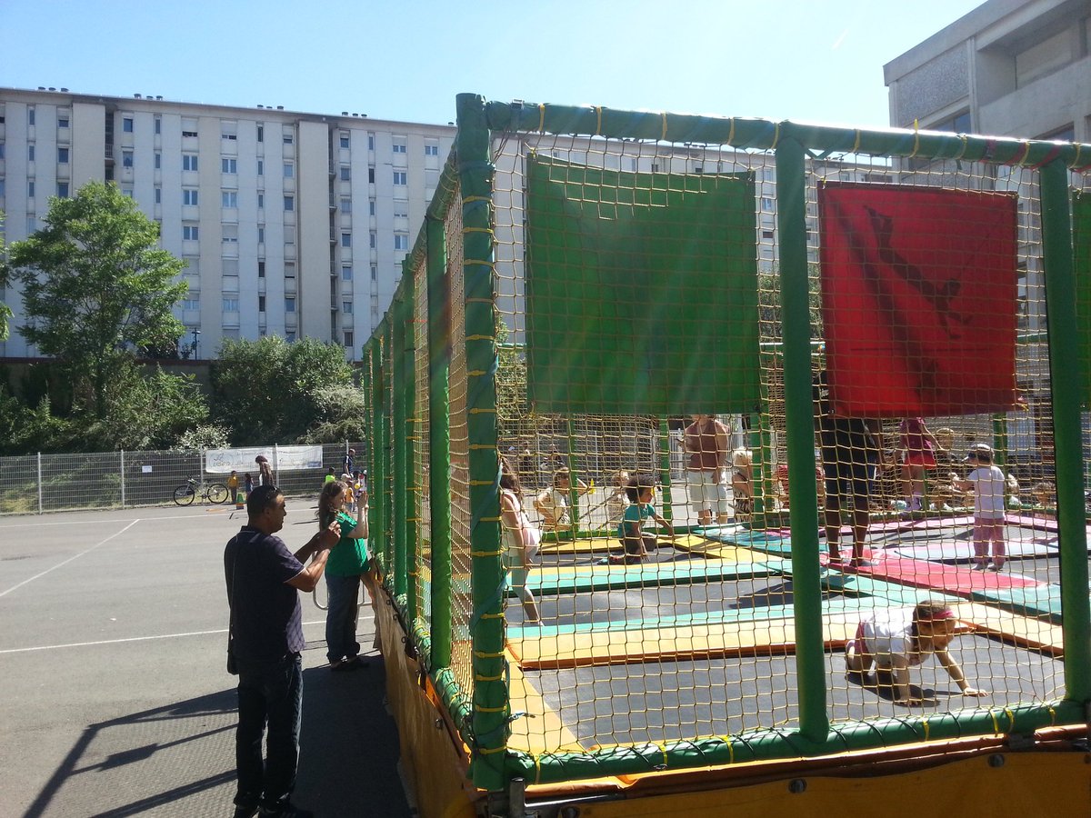 Usep93's tweet photo. Finalité du projet Icaps à Aubervilliers. Les ptits d'auber bougent pour leur santé
Engagement, parentalitė! https://t.co/fsadjAIM4W