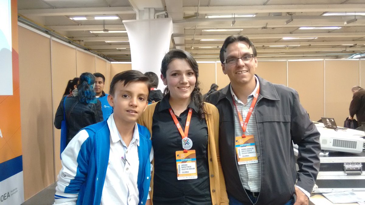 Pr0f3Tic's tweet photo. @InnovumC Taller desarrollo de App en el Aula en #VirtualEduca Maestros y Estudiantes crearon app en 30 minutos. https://t.co/0R34aQCtl6