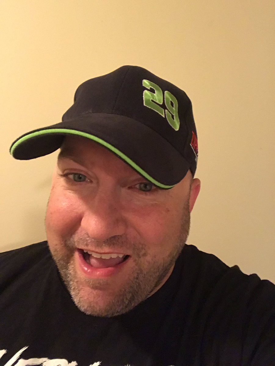 _Carlton's tweet photo. How about that? Thank you @TheRealObie29 @ZippAirToolUSA https://t.co/AlWjw67h3p