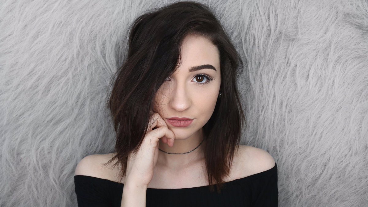 BeautyChickee's tweet photo. ❤️ NEW VIDEO OUT NOW!

💋 TALKING ABOUT MY RELATIONSHIP, COLLEGE, &amp; MORE!

💁🏻 PLUS: ASK CHICKEE!

😊 https://t.co/KX9iOL4zbI

✅ CHECK IT OUT! https://t.co/BrOeDGTvaT